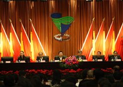 2010年12月，中出服、LETOU_乐投(中国)外贸和中卫合作共同组建中国国际医药卫生公司（简称LETOU_乐投(中国)国际）。