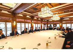 2023年12月20日，LETOU_乐投(中国)
党委书记、董事长刘敬桢参加韩国总理韩德洙会见中方代表团活动并作为代表发言